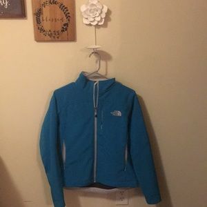 North face shell jacket only wore once!
